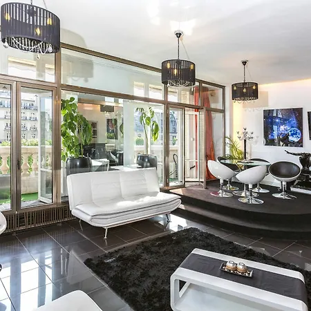 Private Avenue Des Champs Elysees Apartment *
